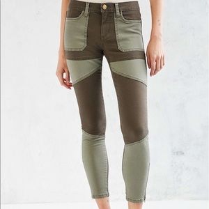 BDG Colorblock Ankle Zip Skinny Jeans